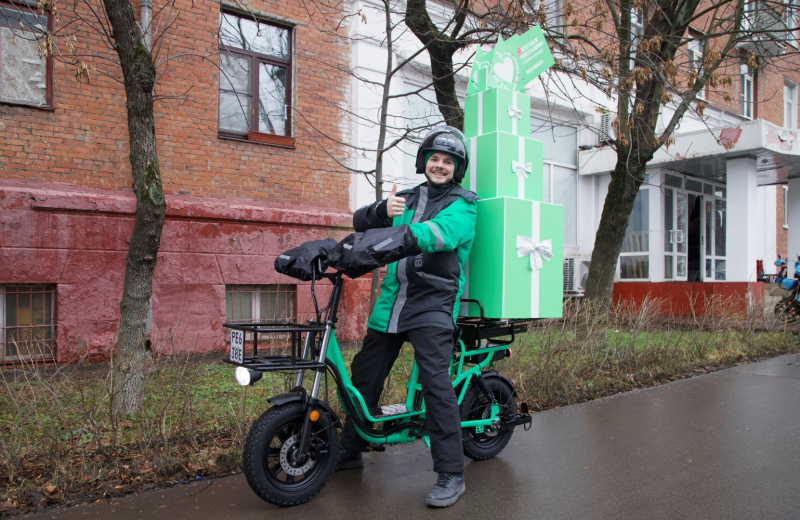 Продавцы, сборщики и курьеры ценят работу за гибкость и быстрый старт